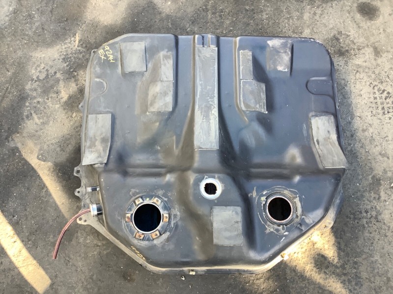 90-93 Honda Accord 4Dr EX Gas Tank Fuel 17500-SM4-A32 OEM
