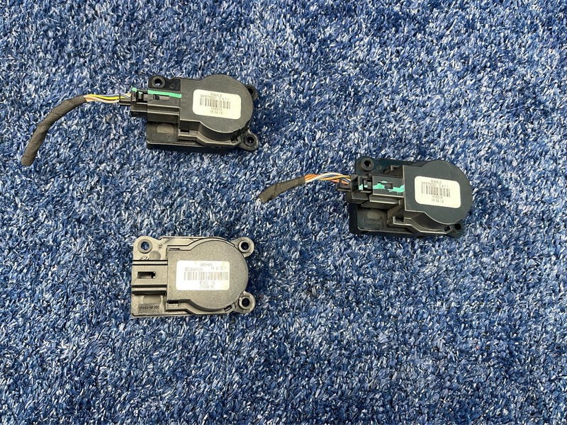 2016–2020 Cadillac CT6 HVAC Air Door Actuator Motor SET OEM GF875001 ED354001