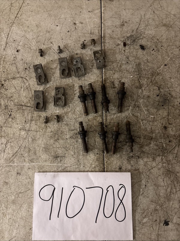 1986-1991 Mercedes 420SEL BOSCH Fuel Injector SET 8