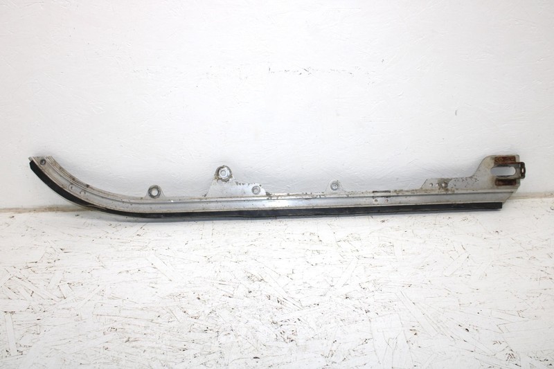 1986 Yamaha Phazer Oem Right Skid Rail 8V0-47421-00-XX SY124