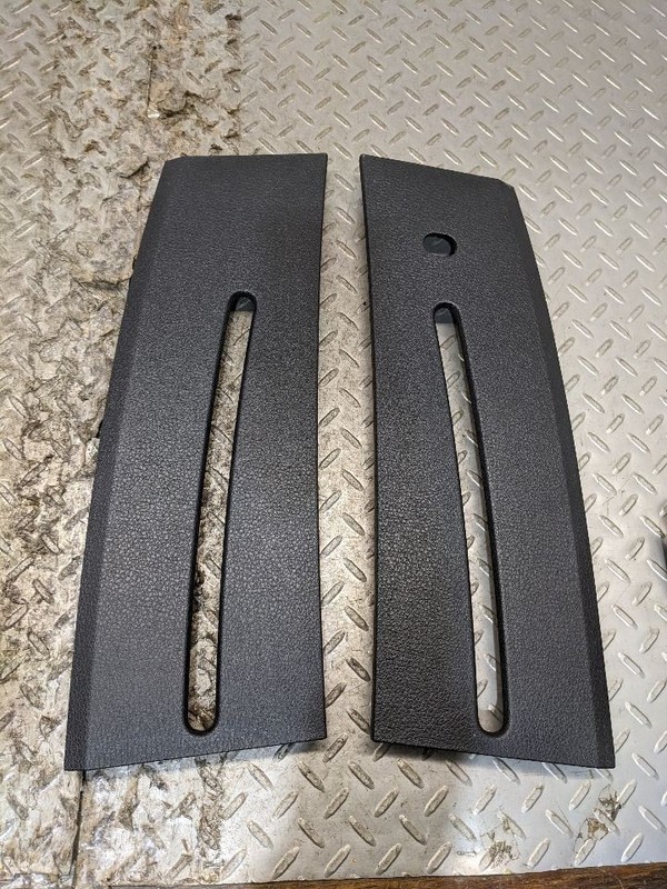 2004-2008 Ford F-150 Upper Dashboard LH/RH Defrost Vent Trim Panel Tan P 1190489