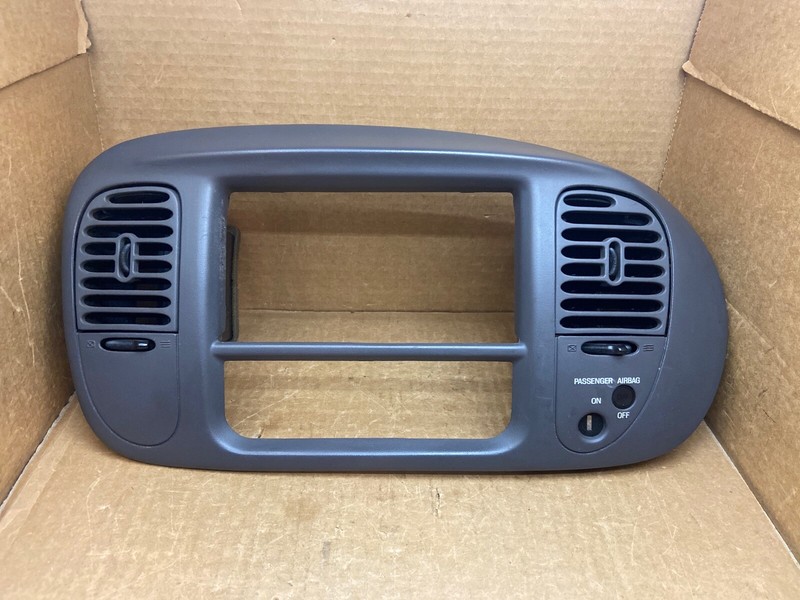 1998-2003 Ford F150 F-150 Radio Climate Dash Trim Bezel Vents Switch Gray Grey