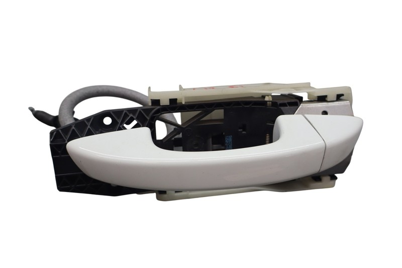 11-18 Volkswagen VW Touareg Front Left Driver Side Exterior Door Handle OEM