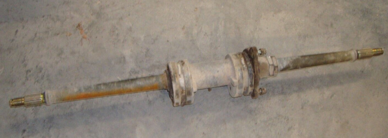 1994 1995 Polaris 250 Trail Boss ATV Rear Axle Bolt Shaft Back Wheel Trailboss