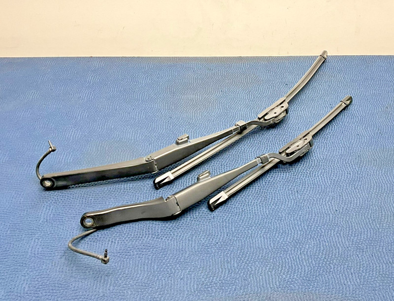 Saturn Sky Pontiac Solstice Windshield Wiper Washer Arms Right Left SET OEM 69K