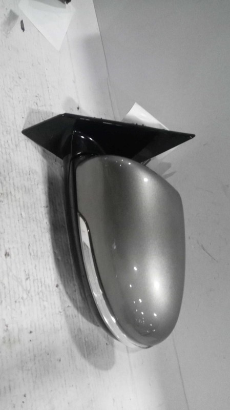 2019 KIA SORENTO Left Door Mirror Assembly SILVER OEM Used 66K Miles NJ25-20753