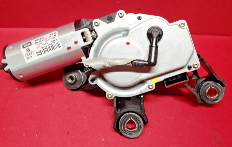 1997 - 2005 Audi / Some VW REAR Hatch Liftgate Glass Wiper Motor 8L0-955-711-B