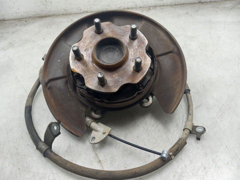 06-14 TOYOTA RAV4 XLE 2.5L FWD AT PASSENGER SIDE REAR SPINDLE KNUCKLE