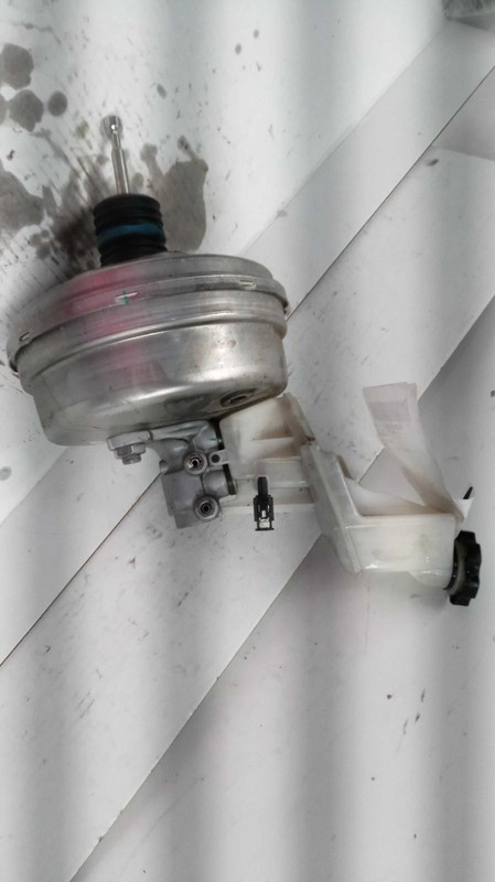 2018 GMC Terrain Power Brake Booster OEM 84104228 69K Miles Grey