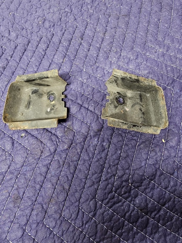 2009 SUBARU IMPREZA FUEL GAS TANK HOLDER Brackets 2 COUNT OEM
