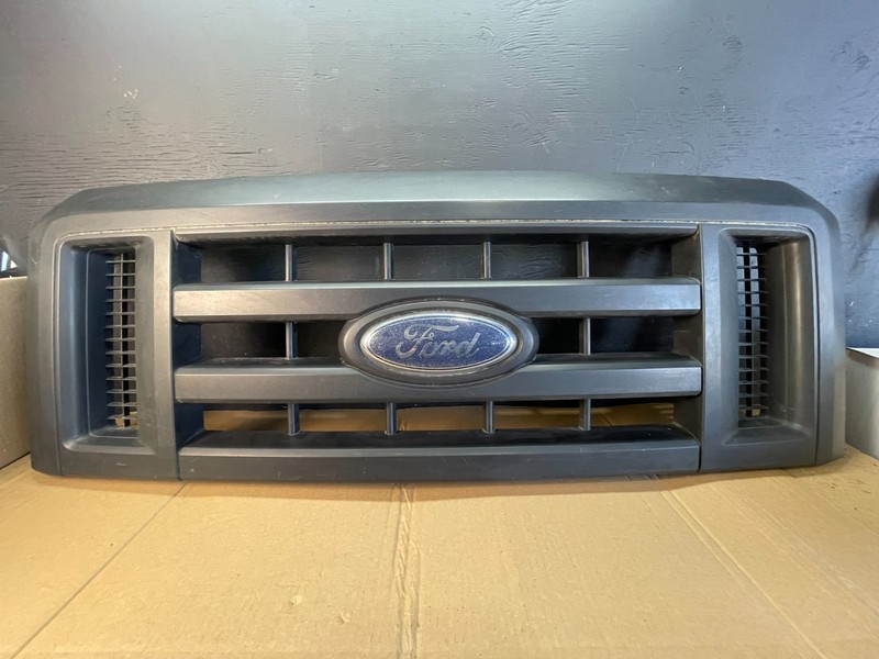 2008 to 2014 Ford Econoline E150 E250 Front Upper Black Grill Grille AC5260 DG