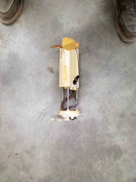 Fuel Pump Assembly 3.8L Fits 04-05 BONNEVILLE 247955