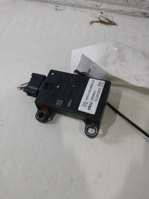 Used Air Bag Module fits: 2011 Cadillac Cts Air Bag below RH seat Grade A