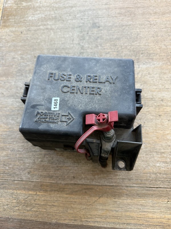 Fuse Box Engine Compartment Convertible Fits 02 SEBRING 2.7L