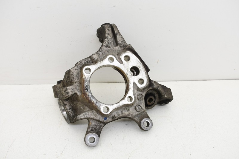 2004 Nissan Z33 350Z Driver Left Rear Suspension Knuckle Axle Hub OEM KW57