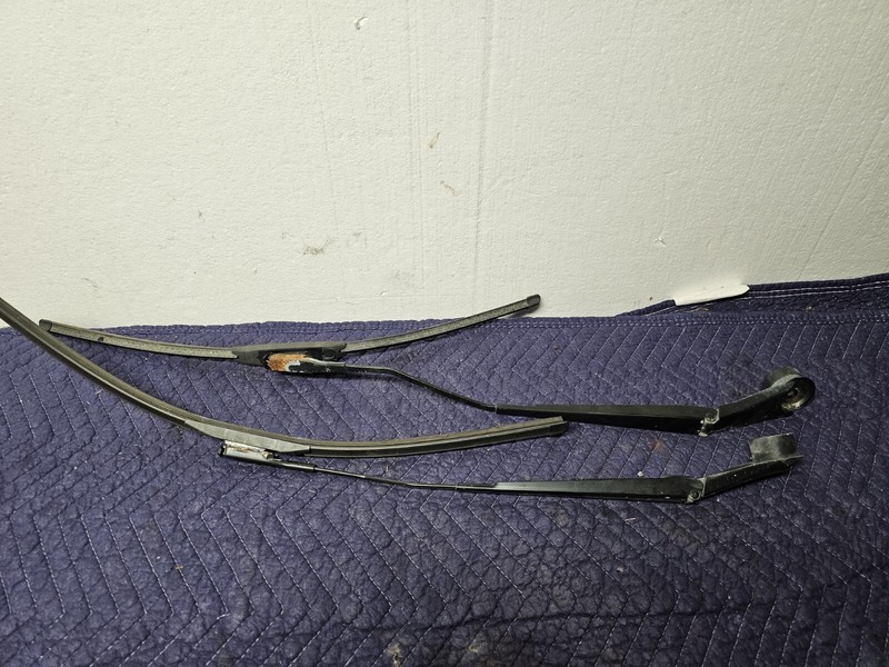 OEM 14-22 Ford Transit CONNECT Windshield Wiper FRONT Arms Left & Right PAIR