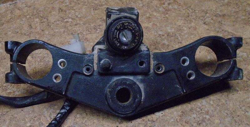 2001 Kawasaki ZG1000 ZG 1000 Concours Front Triple Tree Ignition Top Upper 01