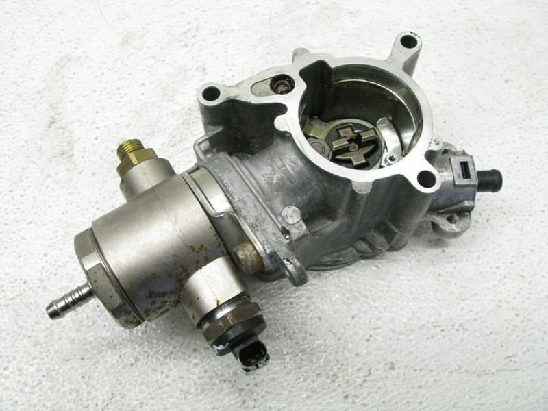 09-17 AUDI 8T A5 CONVERTIBLE 2.0 TFSI VACUUM PUMP HIGH PRESURE FUEL OEM 032421