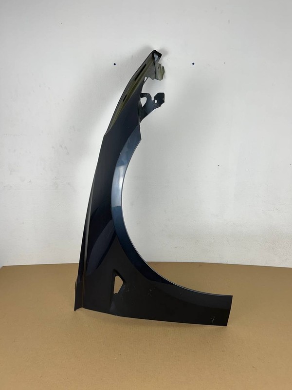 2017-2023 Tesla Model 3 Front Right RH Side Fender w/scratches