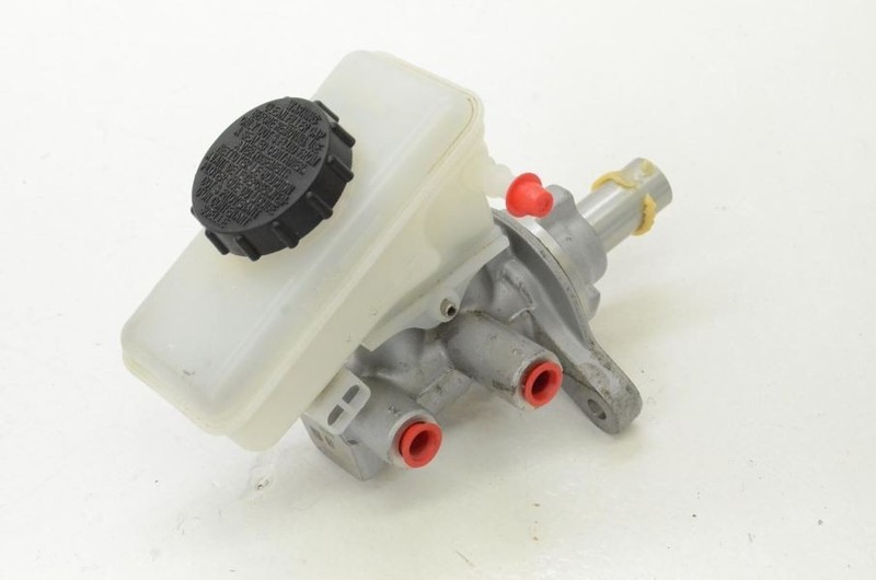 2016-2022 Mazda Mx-5 Miata ND Brake Master Cylinder Assembly