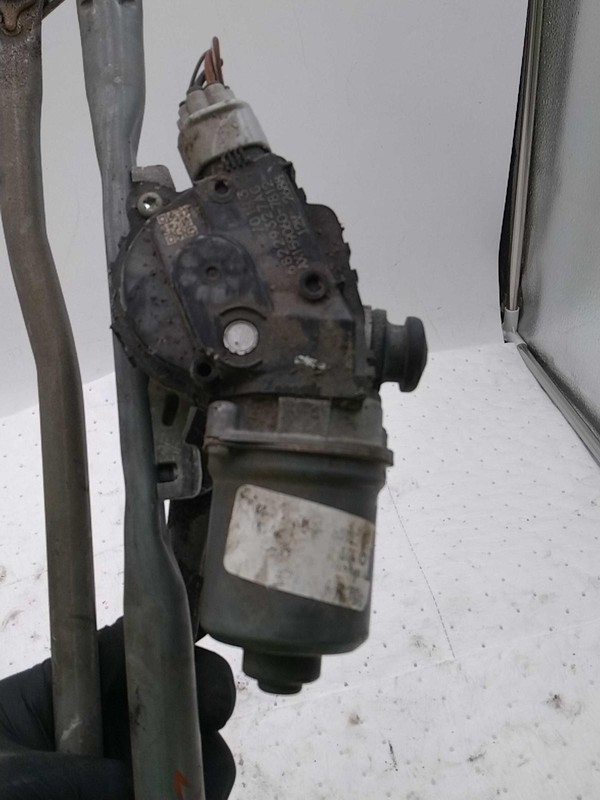 2019 Chrysler Pacifica Wiper Motor OEM 68316735AA 104K Miles - White