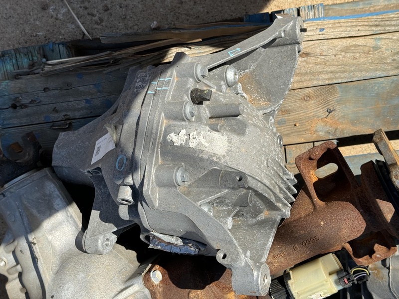 2017-2018 PORSCHE PANAMERA 4.0L TURBO S 971 G2 REAR CARRIER DIFFERENTIAL LOCKING