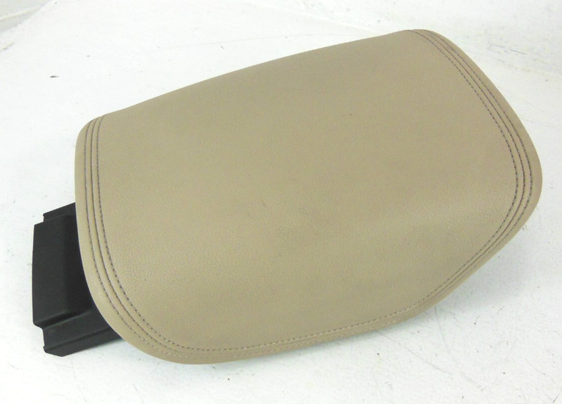 2011 11 Saab 9-5 Front Center Console Arm Rest Lid OEM Beige