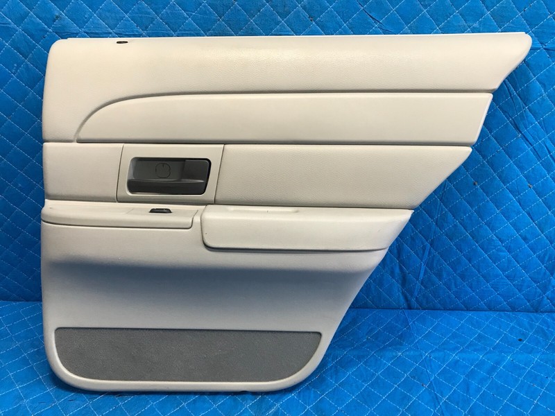 2005 Crown Victoria Rear Door Trim Panel Right Passenger GrayLt. Flint