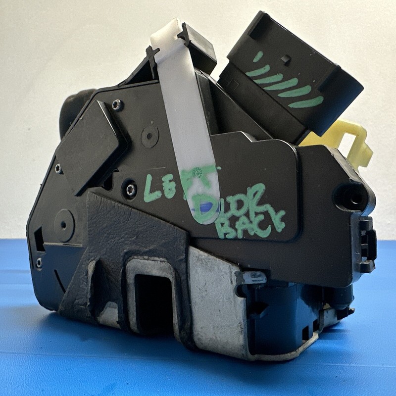 CN1A5426413BB | 2018 - 21 FORD ECOSPORT OEM REAR BACK DOOR LOCK ACTUATOR