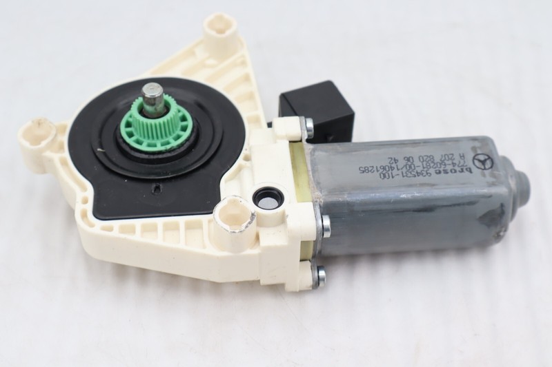 ✅ 10-20 Mercedes W218 CLS550 SL550 E350 Window Regulator Motor 2078200642 OEM