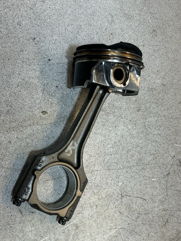 2015 Volkswagen Jetta 1.8L Turbo Audi Engine Motor Piston Connecting Rod 15