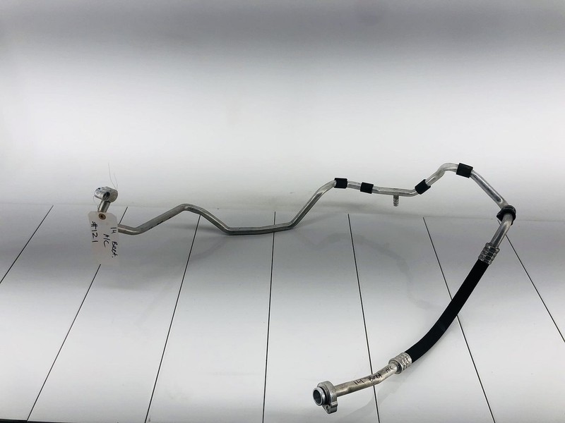 13-17 VOLKSWAGEN BEETLE 1.8L L4 ENGINE AC A/C REFRIGERANT SUCTION HOSE OEM #121