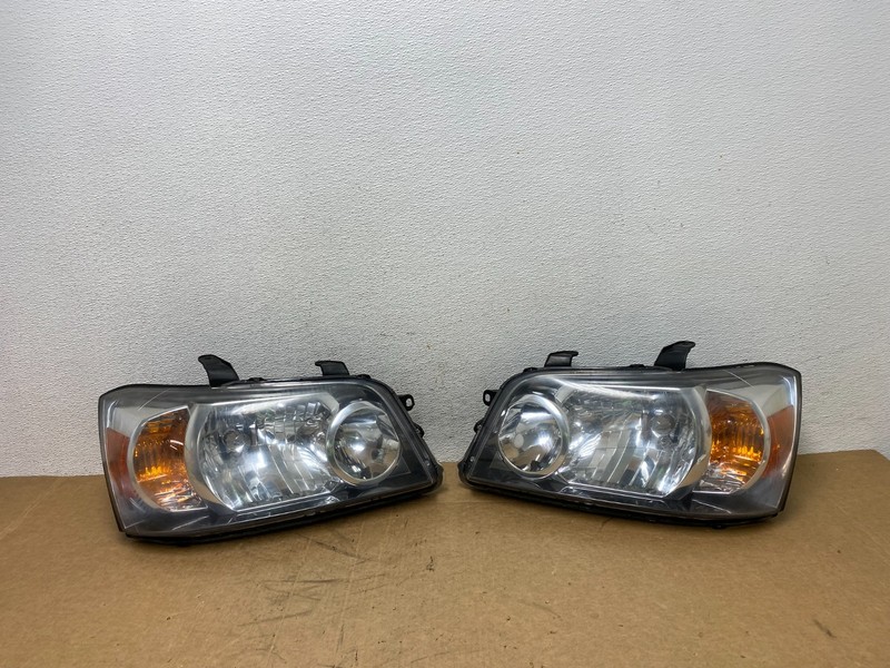 2004 2005 2006 Toyota Highlander Headlights Left+Right Side AD6327 DW