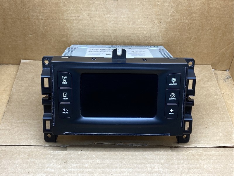 15-16 Chrysler 200 5" Radio Display Info Screen Bluetooth Sirius VP2 P68226694AC