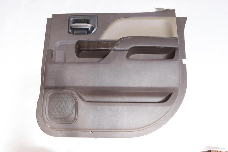 2015-2019 GMC SIERRA 2500 HD DENALI CREW CAB REAR RIGHT SIDE DOOR PANEL TRIM OEM