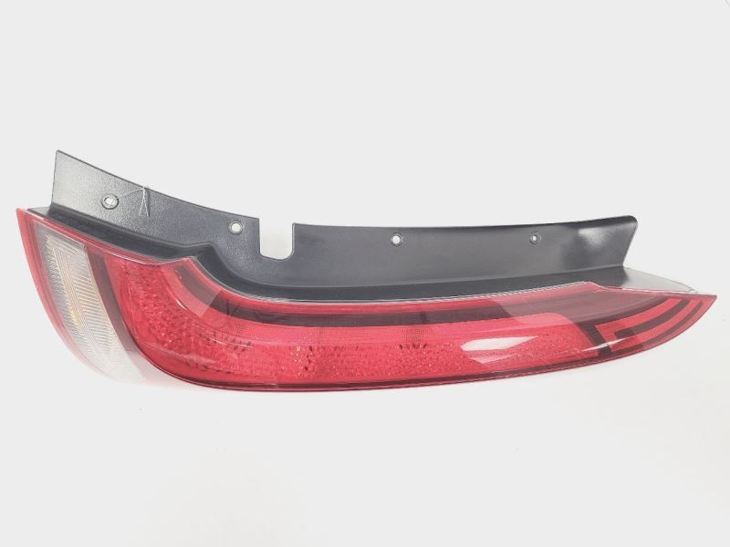 Passenger Tail Light Model Incandescent Fits 20 SOUL 567025