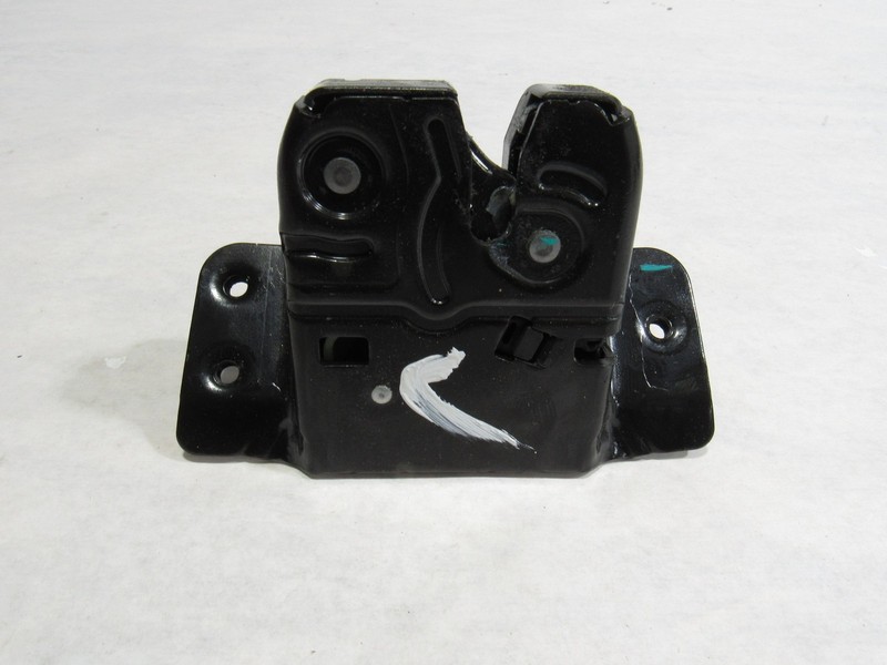 18-21 Aston Martin Vantage 2019 Rear Trunk Hatch Lock Latch Actuator :A