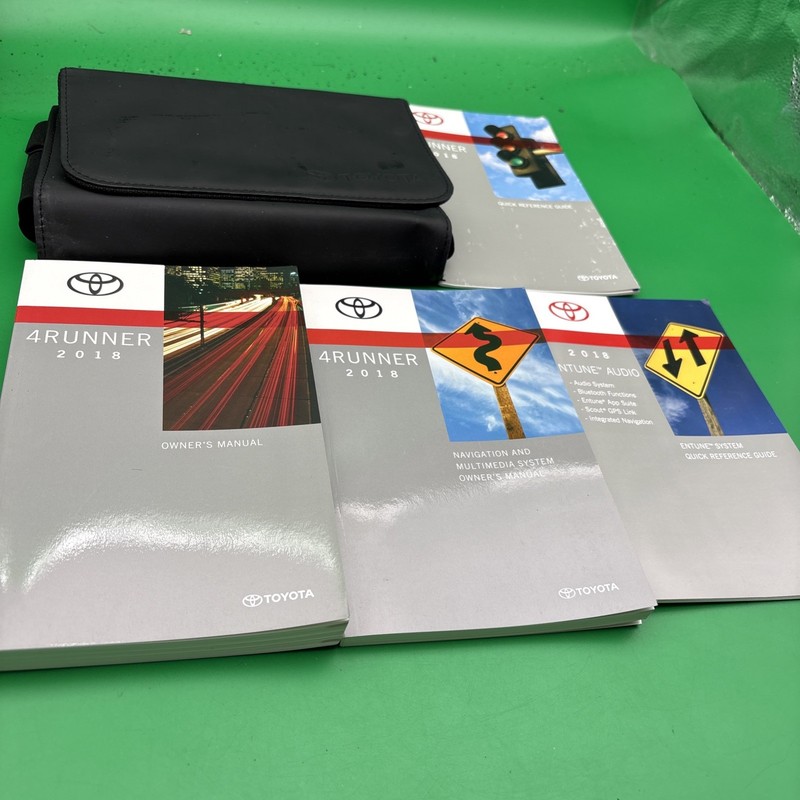 2018 Toyota 4Runner Owners Manual with navigation case entune