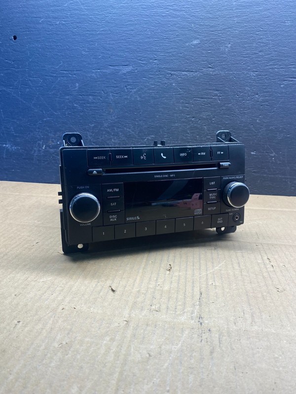 2011 2012 2013 Dodge Journey AM FM Radio Disc CD Player Receiver AD1557 DW