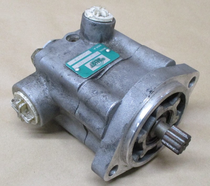 OEM QUALITY GEAR QG-VT73-7611 HYDRAULIC POWER STEERING PUMP - USED UNTESTED