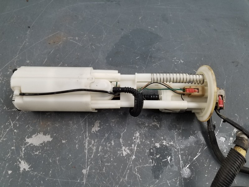 2012 Chevy Corvette Grand Sport Left Tank Fuel Pump #2042 H7
