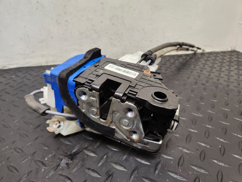 17-20 Hyundai Elantra Front Left Driver Door Latch Lock Actuator OEM 81310-F2030