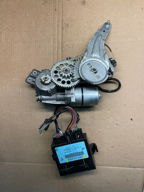 2009-2012 GMC Acadia Power Motor Liftgate Tailgate Control Module T7201 DG