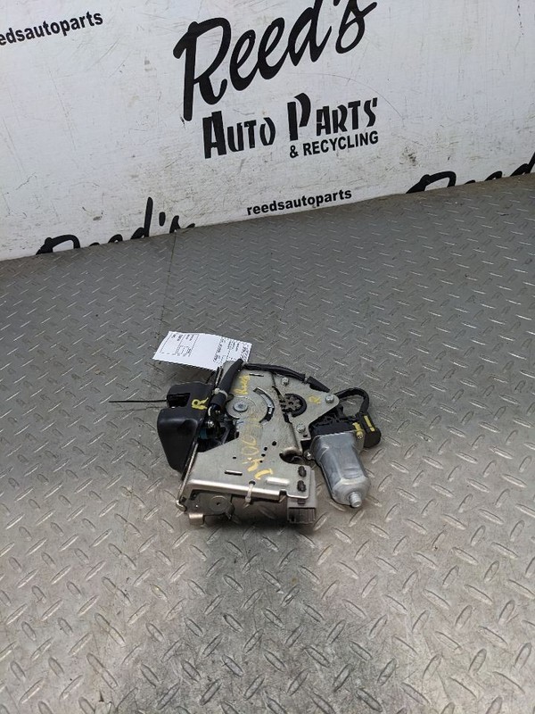2011 - 2021 JEEP GRAND CHEROKEE SRT OEM POWER LIFTGATE LOCK LATCH MOTOR1178791