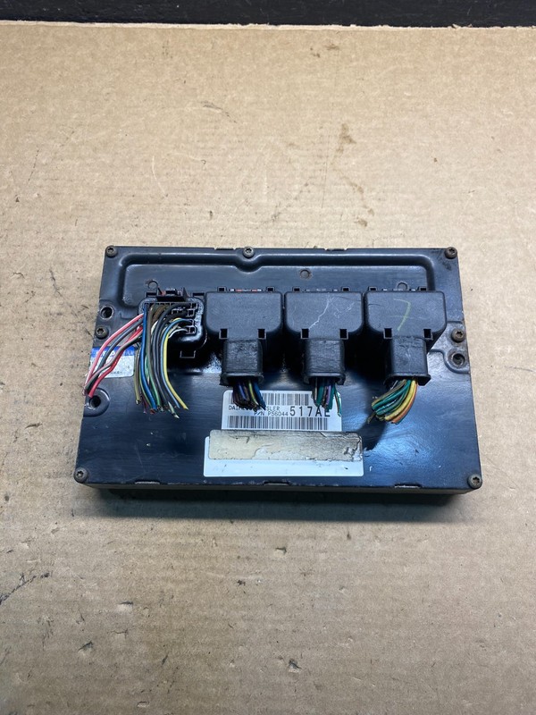 2005 Jeep Grand Cherokee 5.7L Engine Computer ECU ECM P56044517AE ae0013 DG