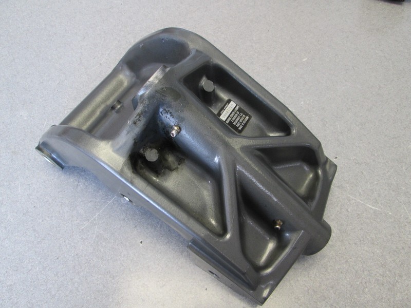 3506-9749A2 Mercury Mariner 35-60 Hp Outboard Gray Swivel Bracket 3 & 4 Cyl
