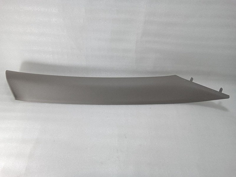 2004-2009 Chevrolet Colorado Right Front Windshield A Pillar Trim 15910378