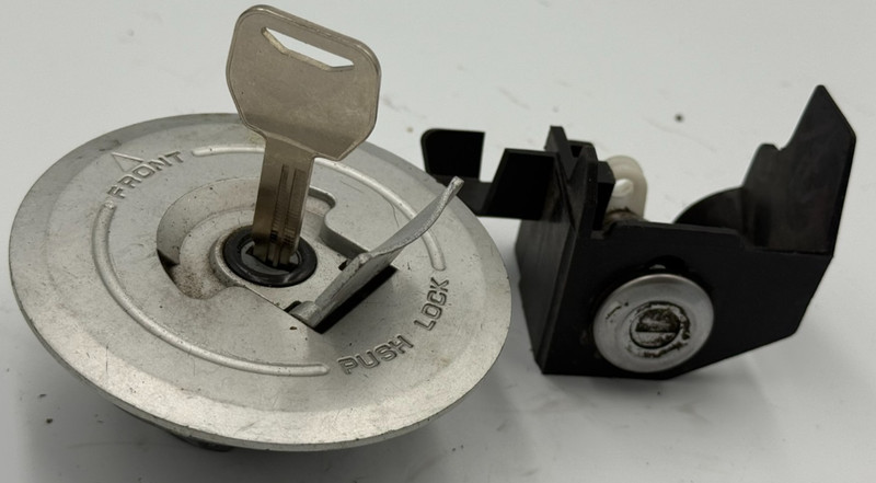 2014 Honda CBR500R CBR500 R CBR 500 500R Fuel Tank Gas Cap Key Lock Set