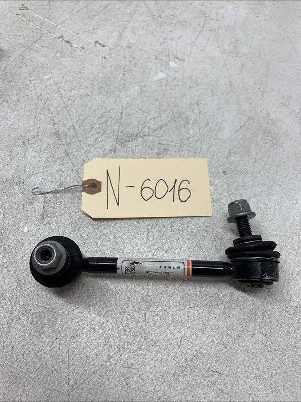 Tesla Model 3 Rear Left Stabilizer Link 1044491-00-F 6016 B141