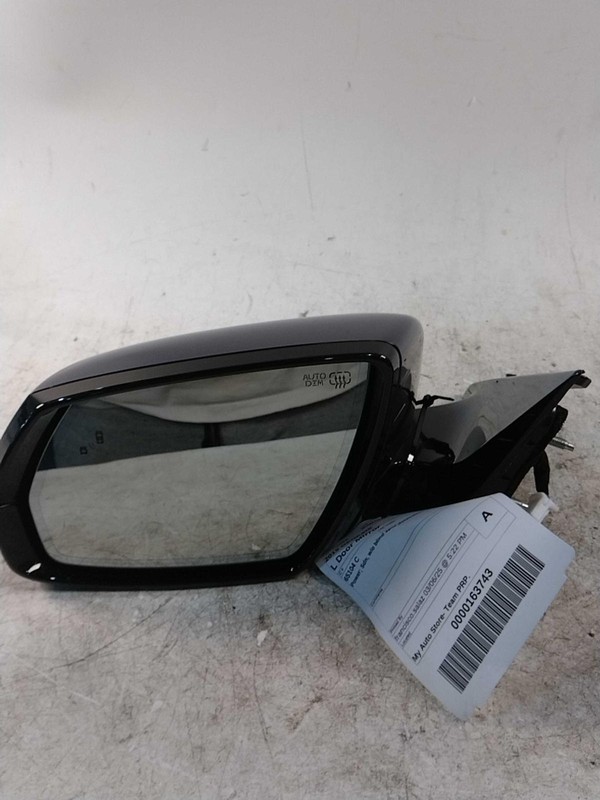 Used Left Door Mirror fits: 2015 Hyundai Genesis Power Sdn w/o blind spot detect